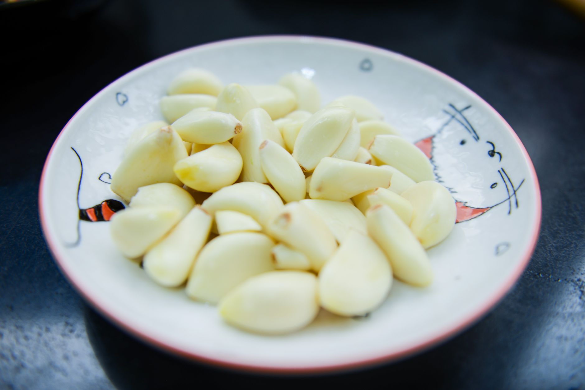 Garlic's Health Effects Depend Heavily on How You Prepare It